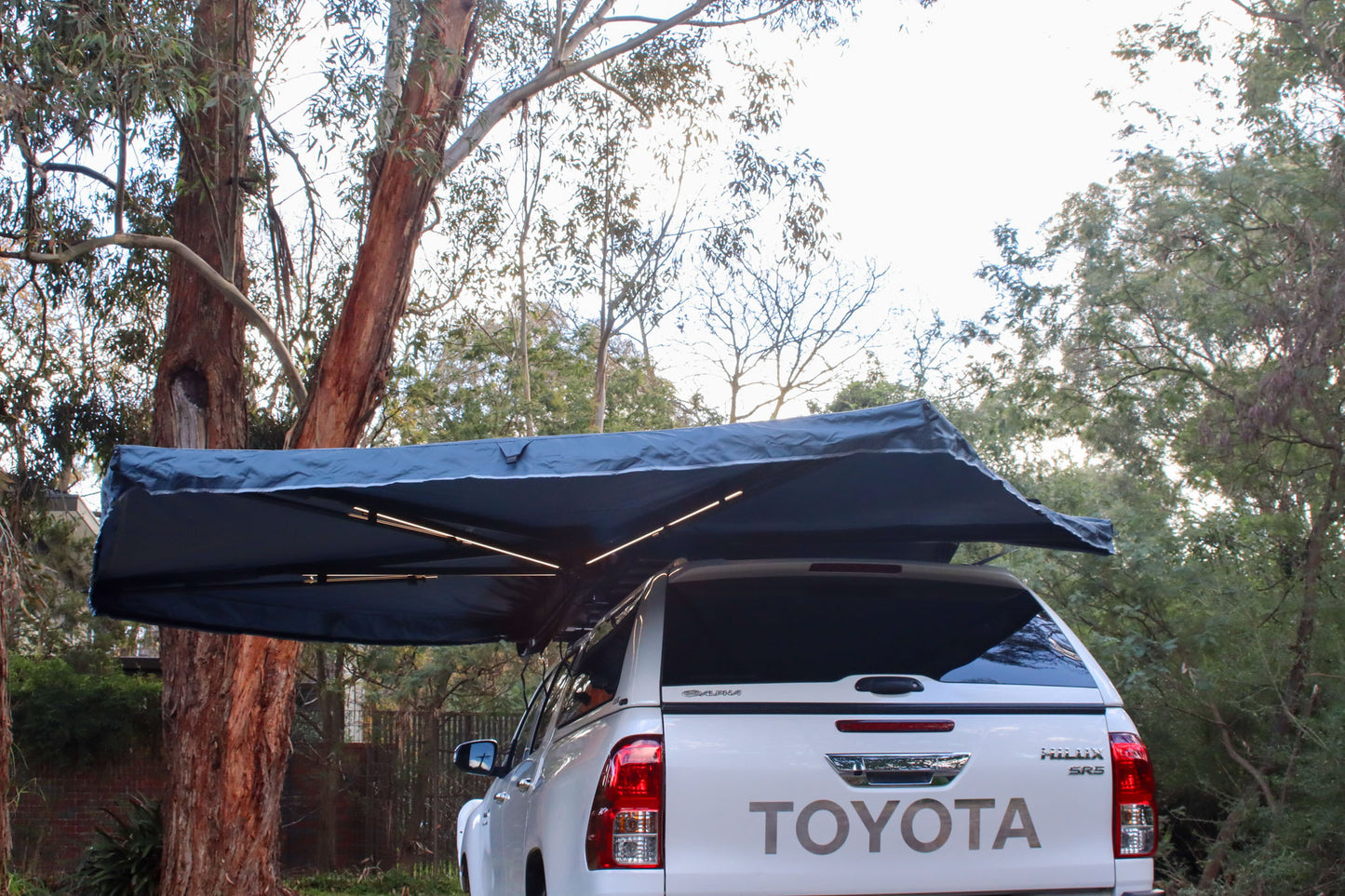 DragonWing - 270 Freestanding Awning